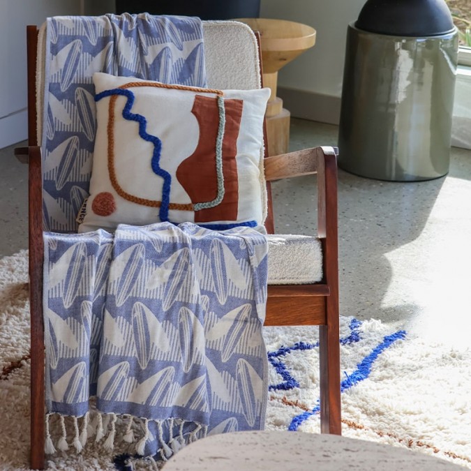 Blue fouta with Basque surfboard motif