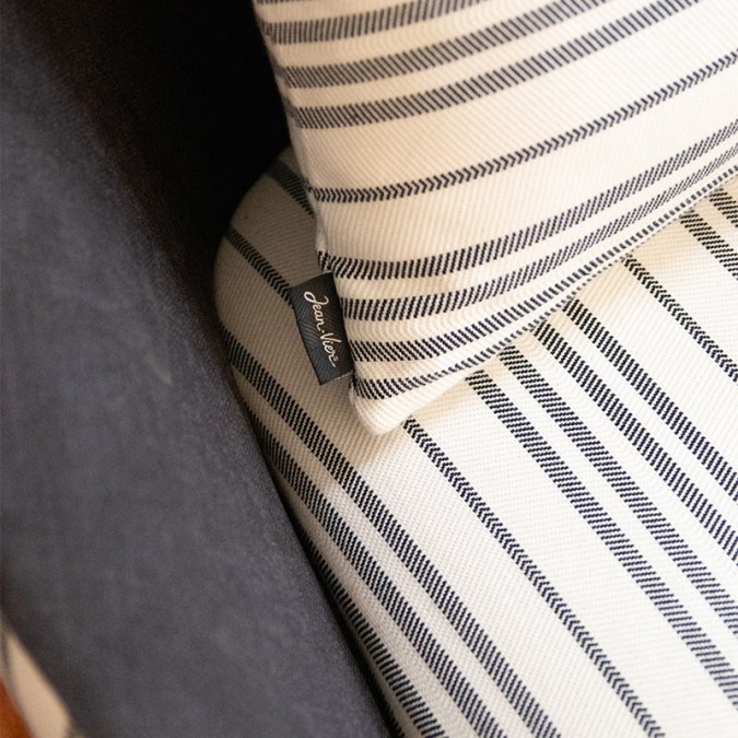 Azal Souraide armchair in Carbonne black for your living room