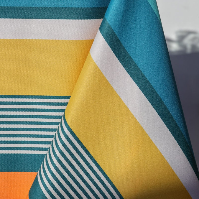 tissu au mètre nappe enduite sur mesure rayures bleu jaune orange