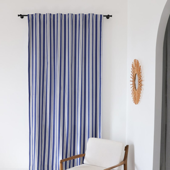 Cortina Ortzadar Jacquard de rayas azules con paso de varilla