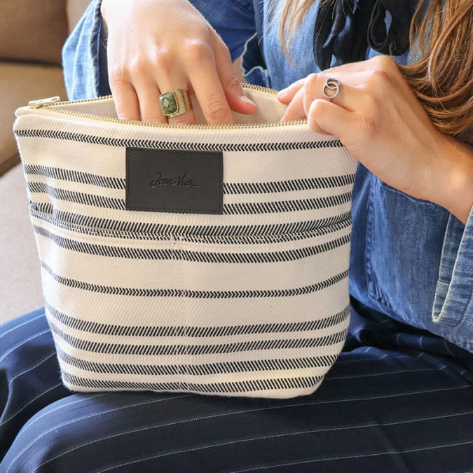 trousse de toilette beige avec rayures noires en coton