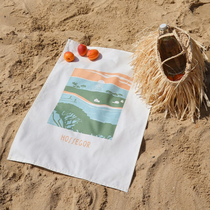 Essuie Mains Koadro Hossegor Vert en coton avec un dessin des Landes