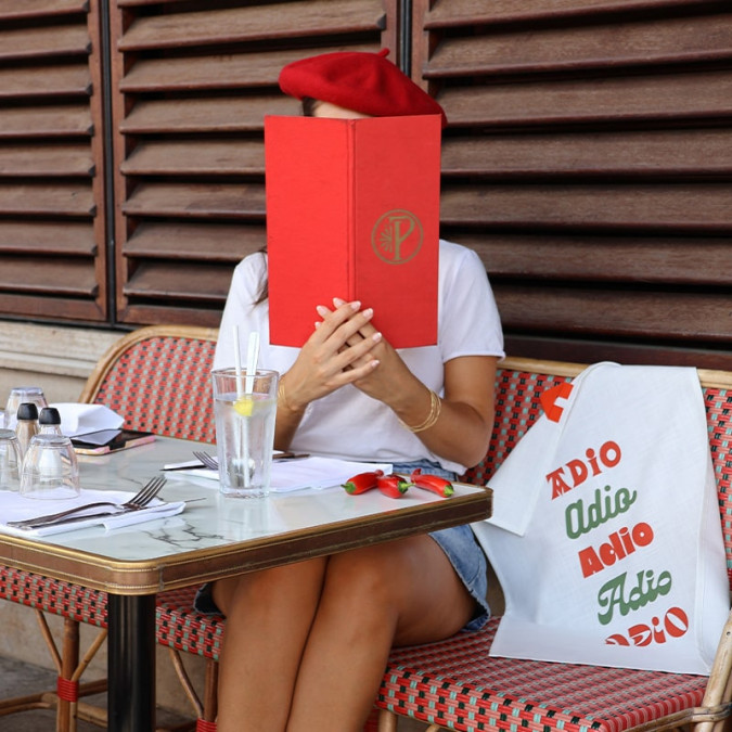 Essuie-mains en coton blanc vert et rouge à écriture Adio basque élégant