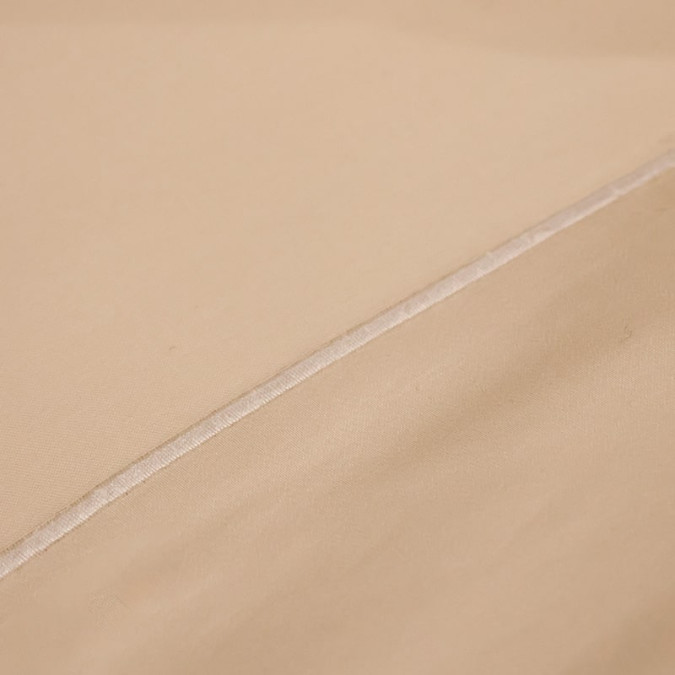 Drap plat en satin de coton beige avec broderie blanche haut de gamme