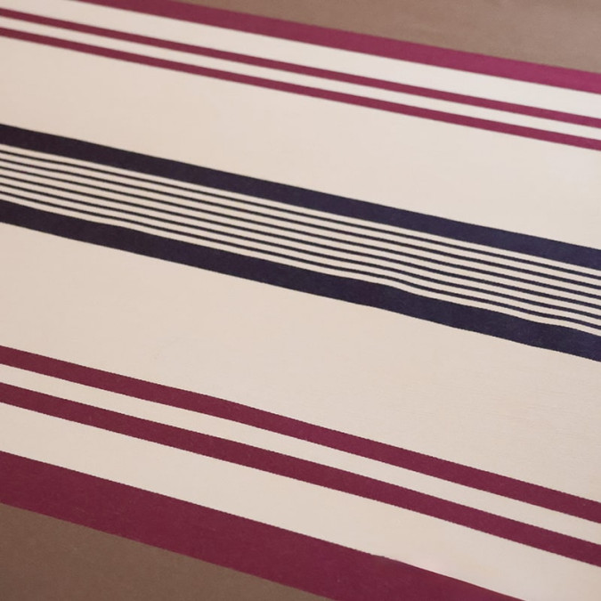 Nappe à rayures marron, bleu, violet écru décoration contemporaine et tendance