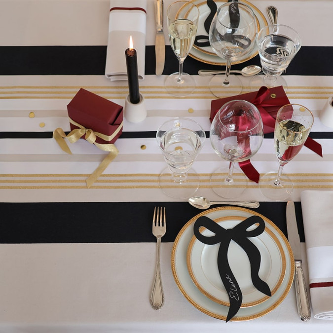 Gold, black and white striped stain-resistant tablecloth for Christmas and New Year's Eve decorations