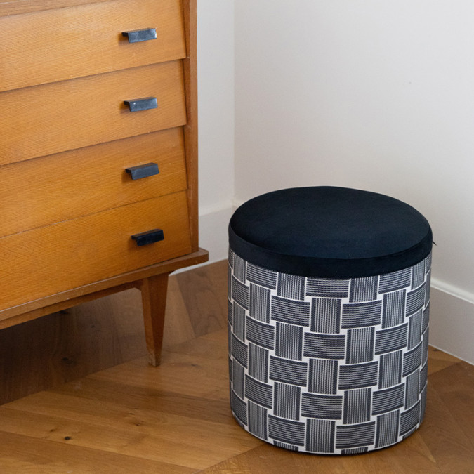 Unai Zinta Ebene pouffe - High-quality velvet and Jacquard weave