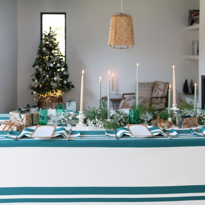100% cotton tablecloth for white and green Christmas decoration
