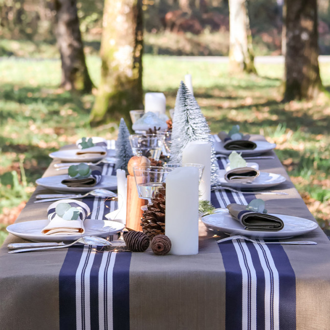 Aya Kaki tablecloth in high quality linen and combed cotton