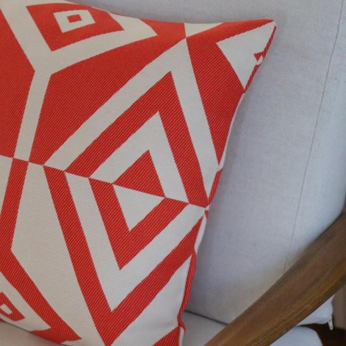 Artez Garance cushion cover in red cotton, woven in Jacquard