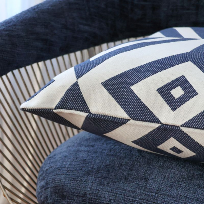 Artez Encre cushion cover in cotton with a high-end jacquard woven