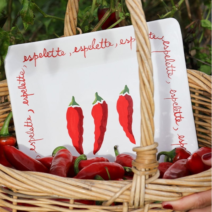 Plat Carre Piments Blanc en faïence