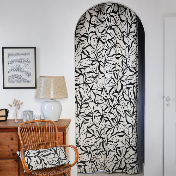 Tissu au mètre pour rideau sur mesure noir et blanc