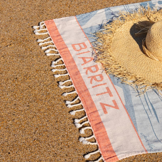 Fouta de playa Biarritz 100 % algodón rojo, azul con flecos