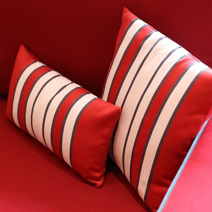 Cushion cover Espelette red stripes