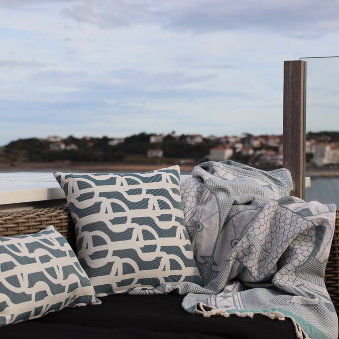 Cushion cover Amarra marine motifs