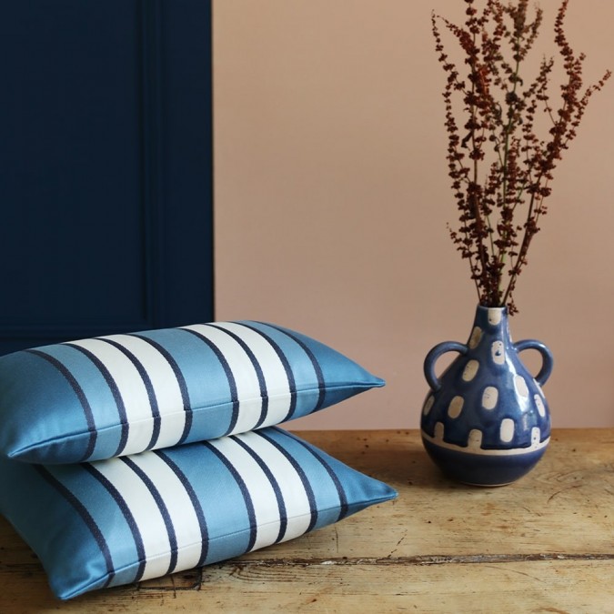 Cushion cover Espelette night blue and white color