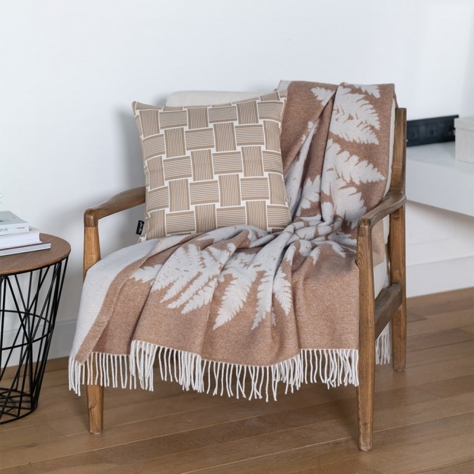 Goxo Iratzea Throw Beige wool and cashmere