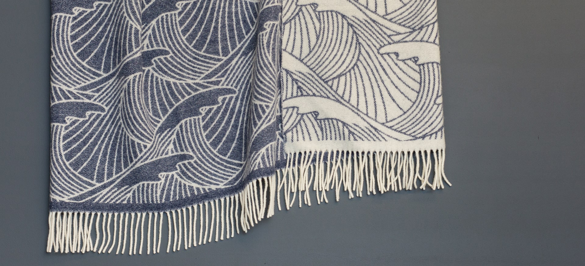 Plaid En Laine A Franges Et Jete De Canape Maison Jean Vier